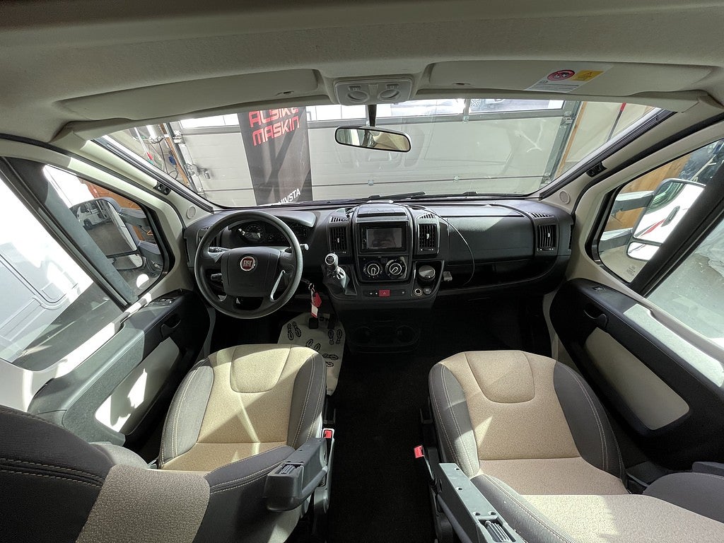 Kabe TMC 740 LGB /ALDE/B-körkort/Solcell/Långbäddar/Garage/Backkamera - Kabe