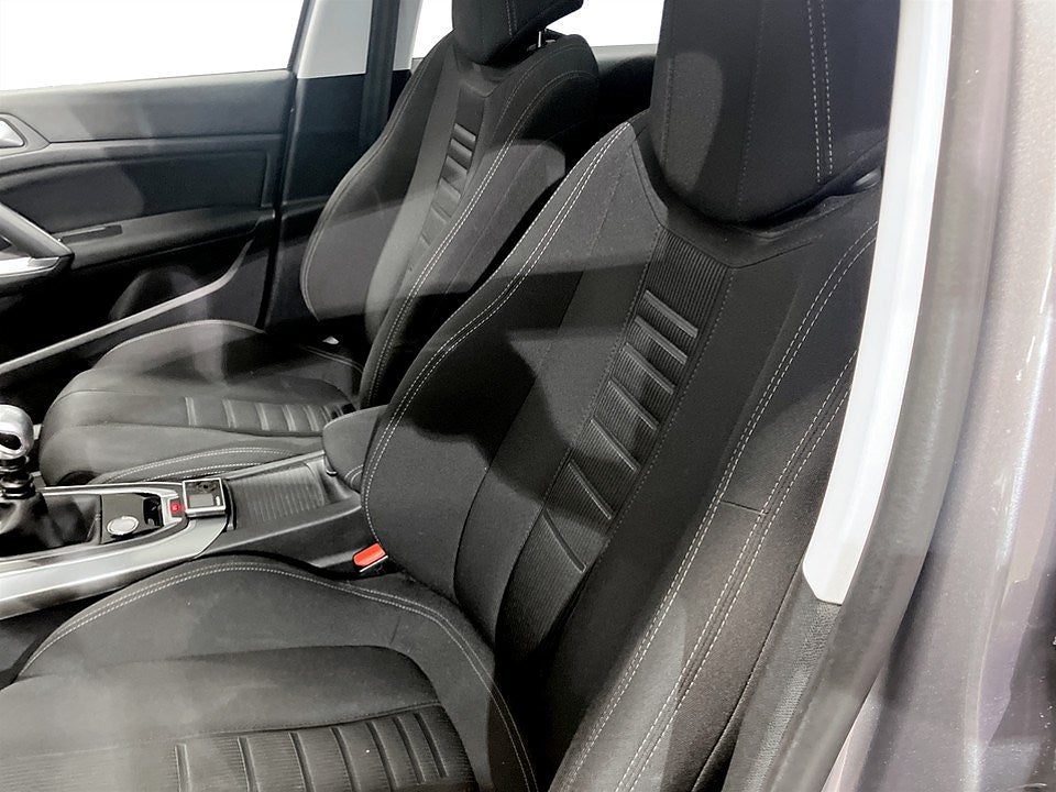 Bild på Peugeot 308 SW Allure 1.6 e-HDi 115hk - B-KAMERA, PANO