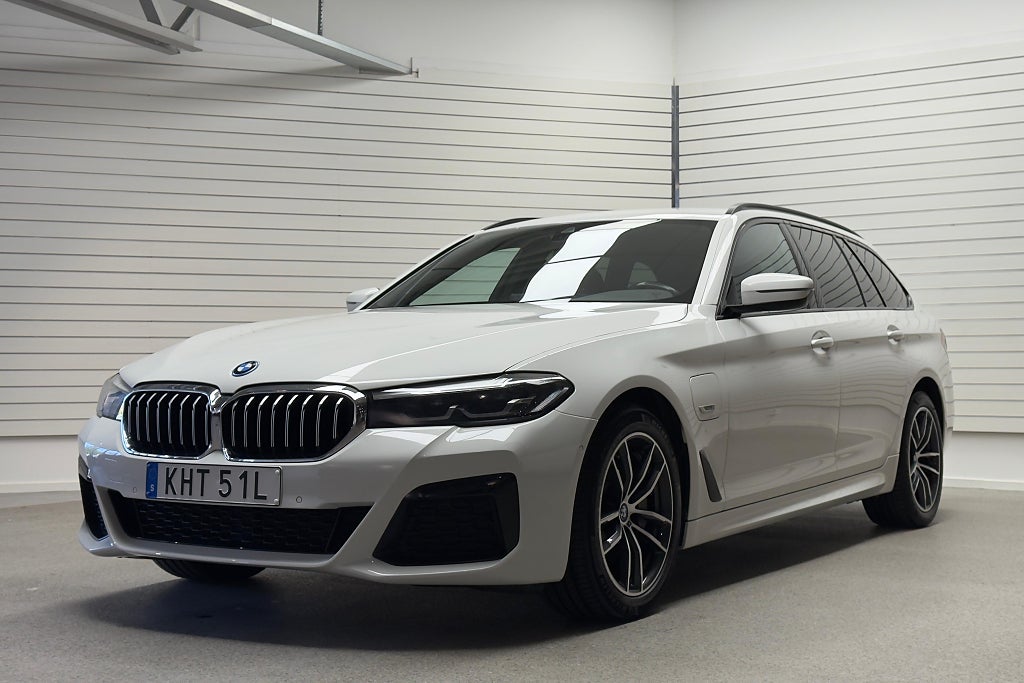 BMW 530e xDrive Touring 292hk M Sport|Drag|Komfortstolar