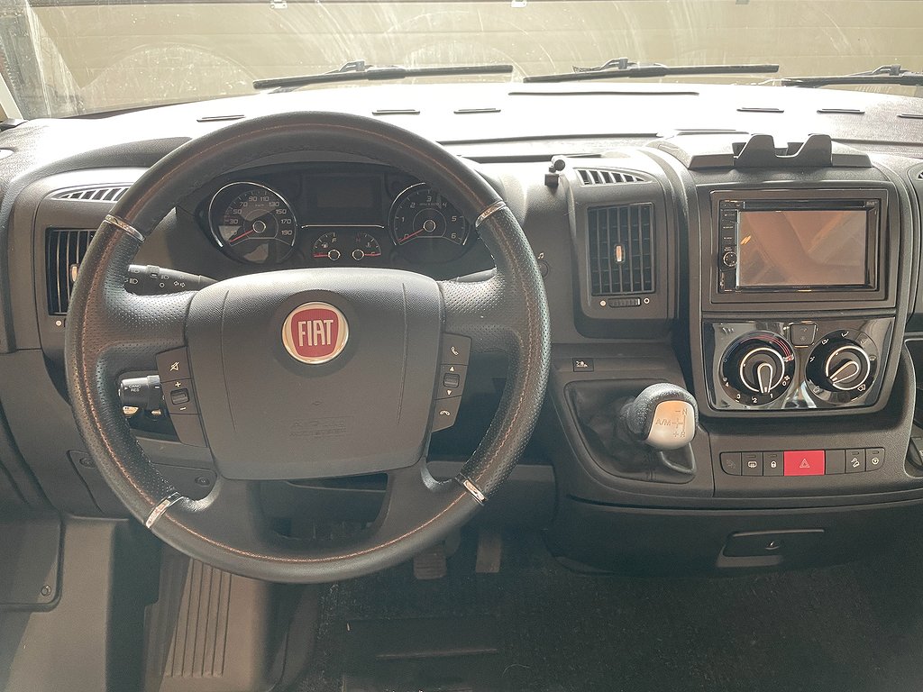 Rapido 866 F / Automat / AC bodel / Solcell / Taksäng  - Rapido