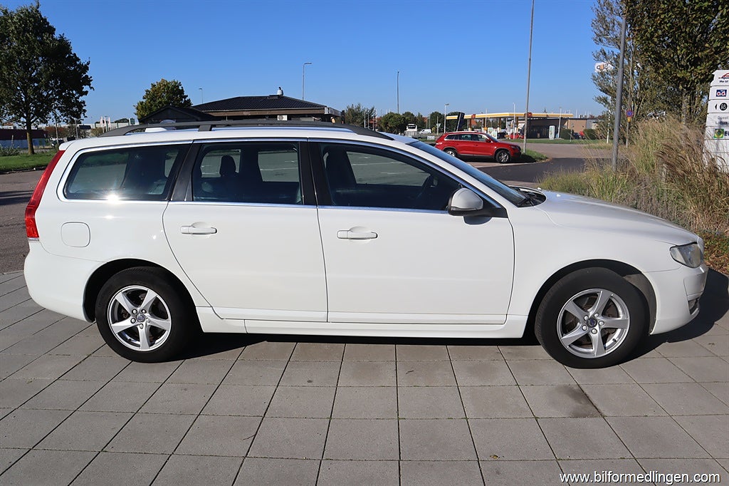 Volvo V70 D3 150hk 1 ägare Aut Drag Svensksåld