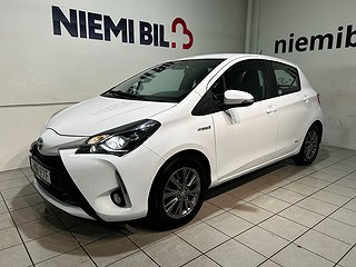 Toyota Yaris Hybrid Active Mvärm Kamera Kamkedja S/V-hjul