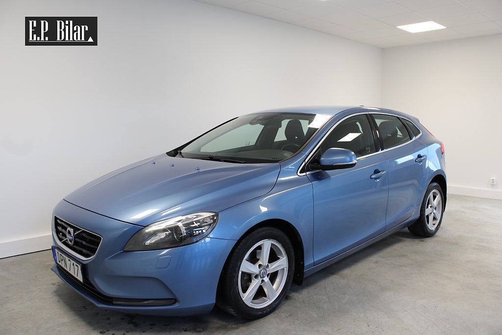 Volvo V40 D2 Kinetic/D-Värmare/PDC/Nyservad/Kamrem bytt