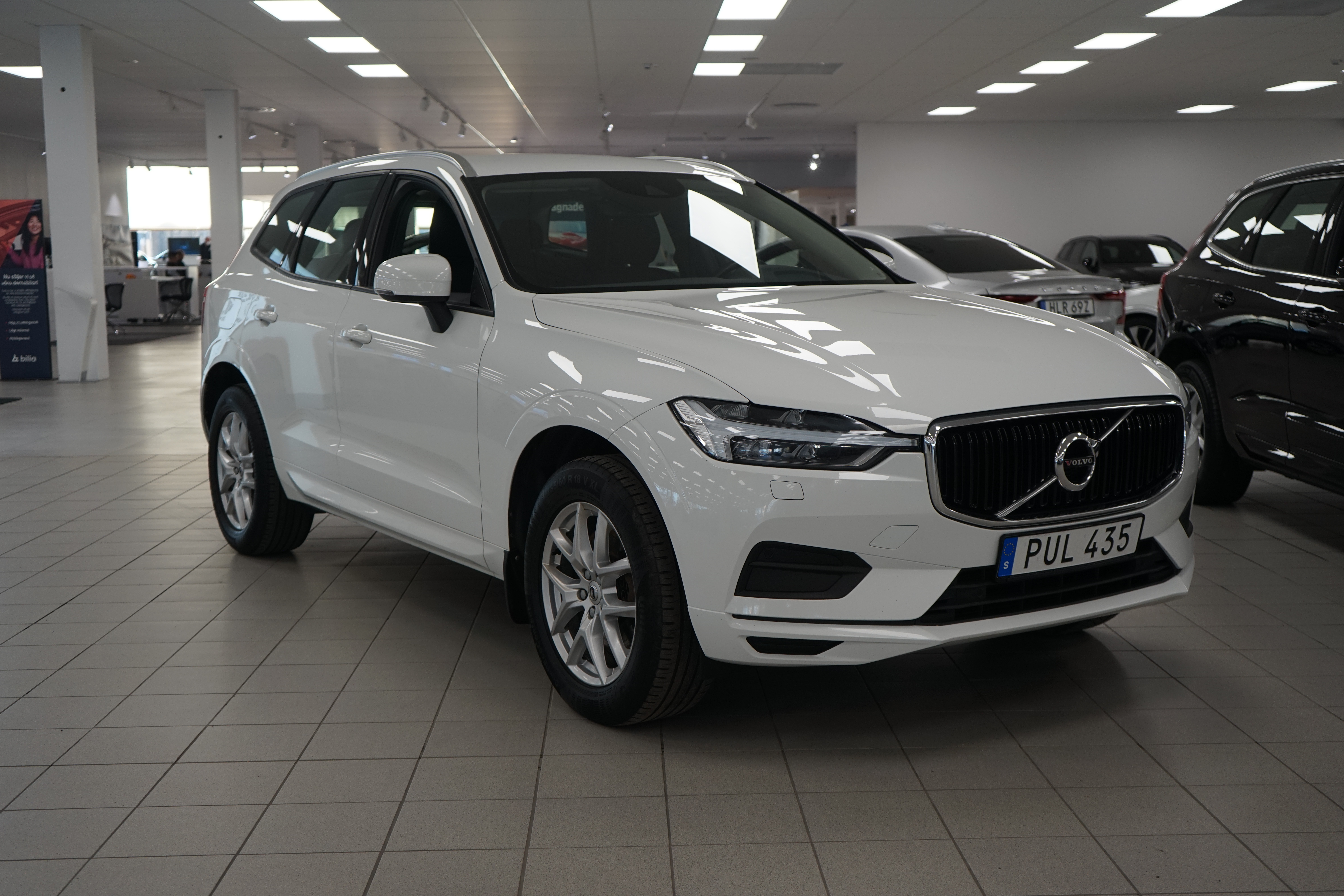 Volvo XC60 B4 AWD Diesel Momentum Edt, bild 2/27