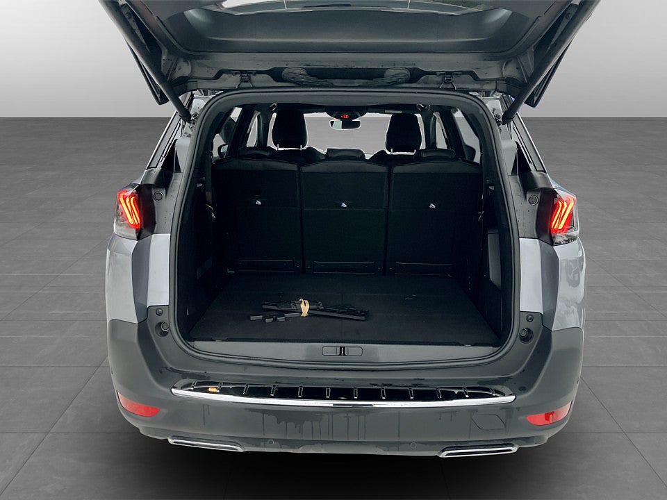 Bild på Peugeot 5008 GT 1.2 PT Aut 7-SITS B-KAMERA EL-BAKLUCKA 130hk 