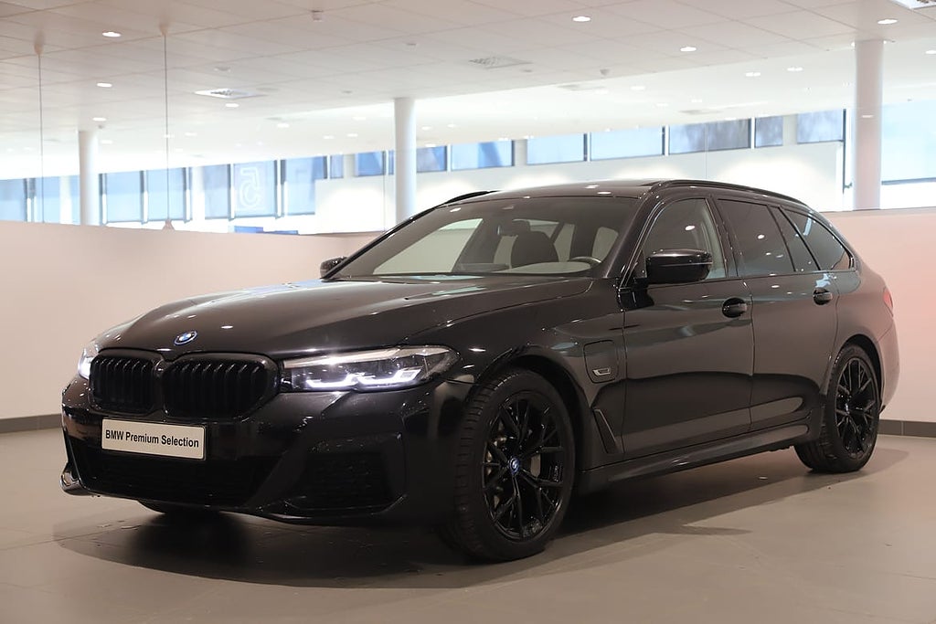 BMW 530e xDrive Touring M Sport Panorama Krok Harman/Kardon - Autowåx ...