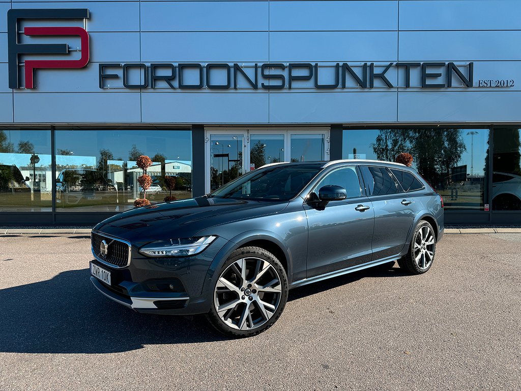 Volvo V90 Cross Country B5 AWD Advanced B&W Drag 235hk