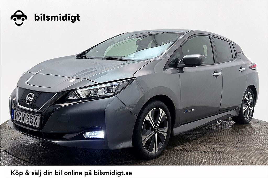 Nissan Leaf 40 kWh Tekna Navi 360° Rattvärme V-pump