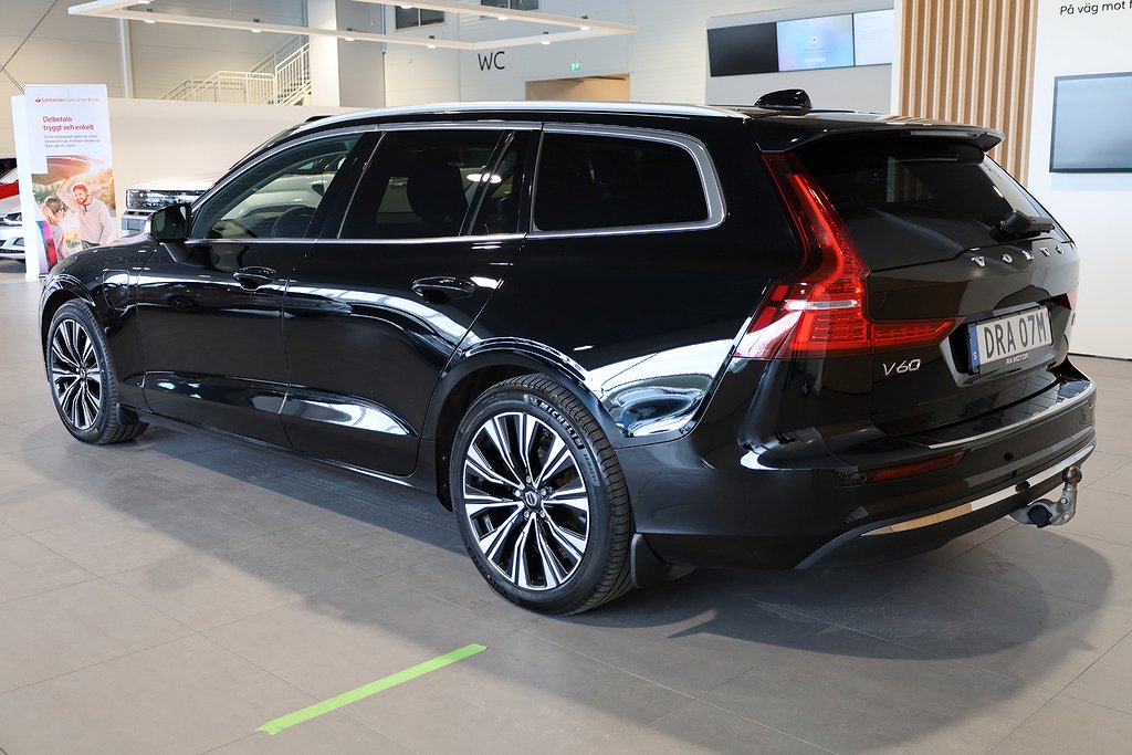 Volvo V60 Recharge T6 AWD Aut Core edt Navi Drag Leasbar 2023
