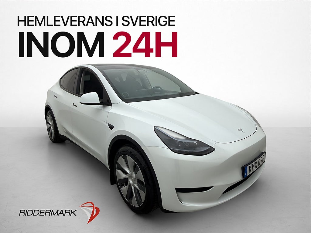 Tesla Model Y Standard Range RWD Drag Autopilot Panorama