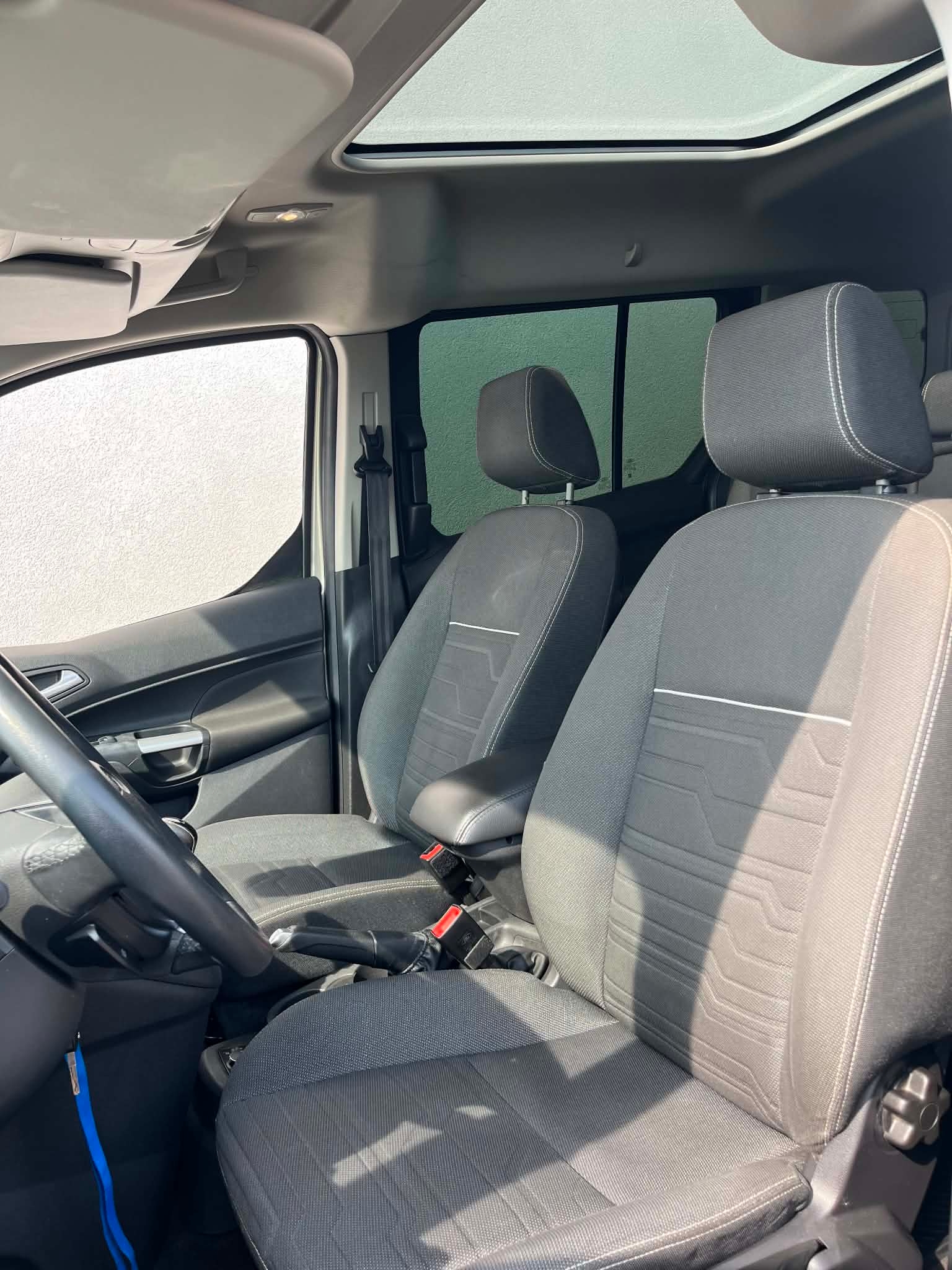 Ford Tourneo Connect 2015, bild 6/48