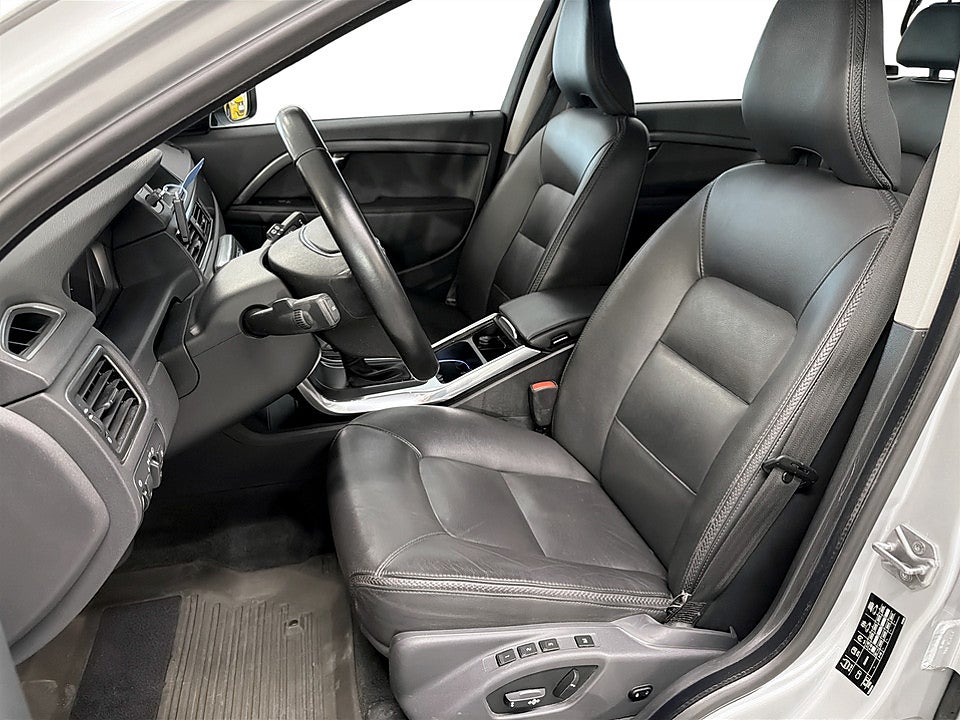 Bild på Volvo XC70 Summum D4 181hk Aut AWD ELSTOL P-SENSORER NAVI