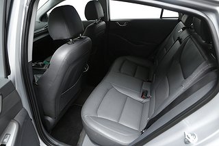 Halvkombi Hyundai IONIQ 12 av 28