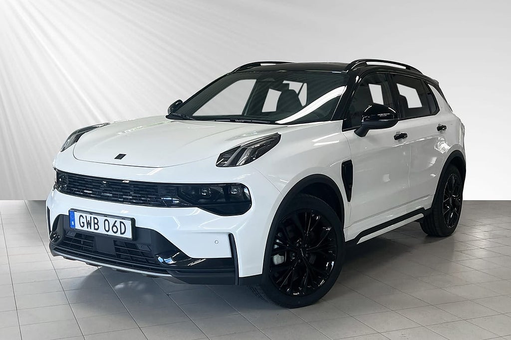 Lynk & Co 01 More PHEV