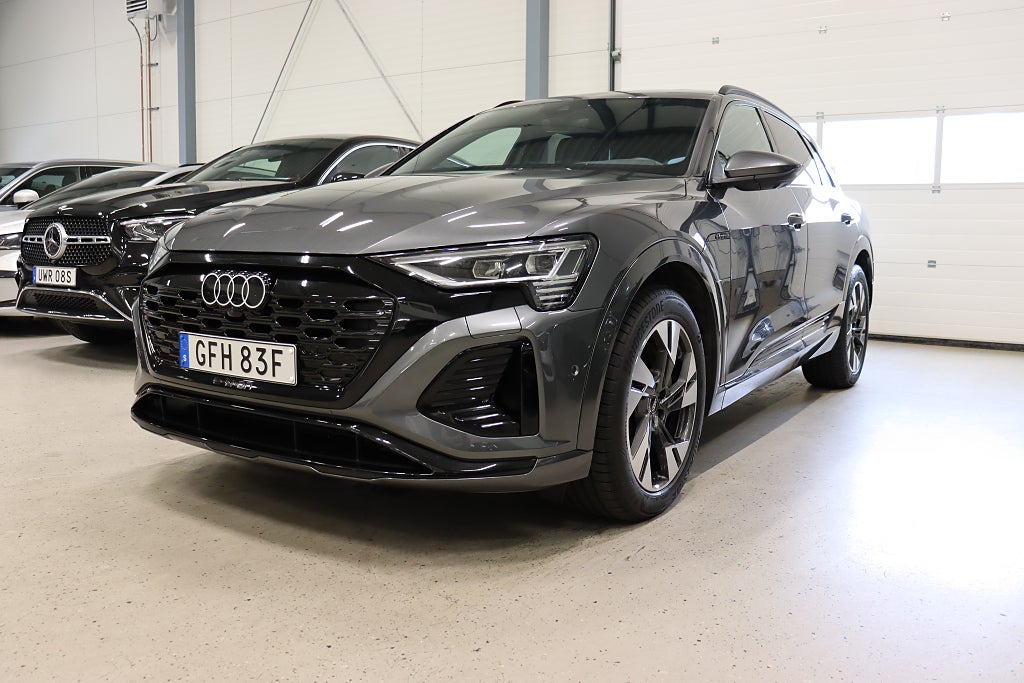 Audi q8-e-tron Q8 55 e-tron quattro S line Drag Pano 360° Läder 408hk