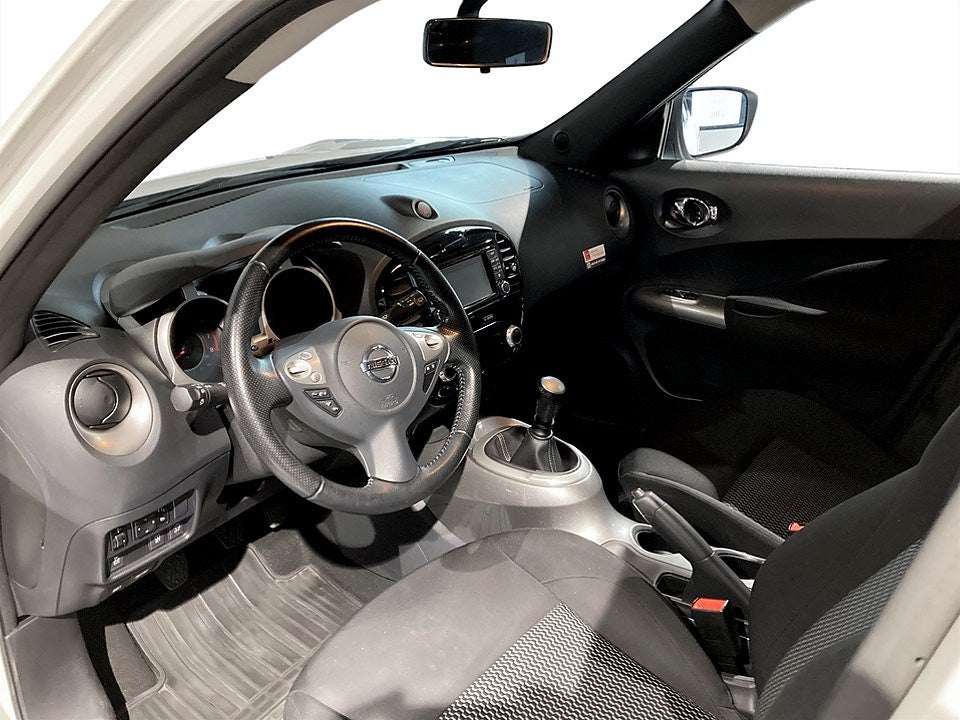 Bild på Nissan Juke Acenta Connect 1.2 DIG-T 115hk - NAVI, FARTHÅLLARE