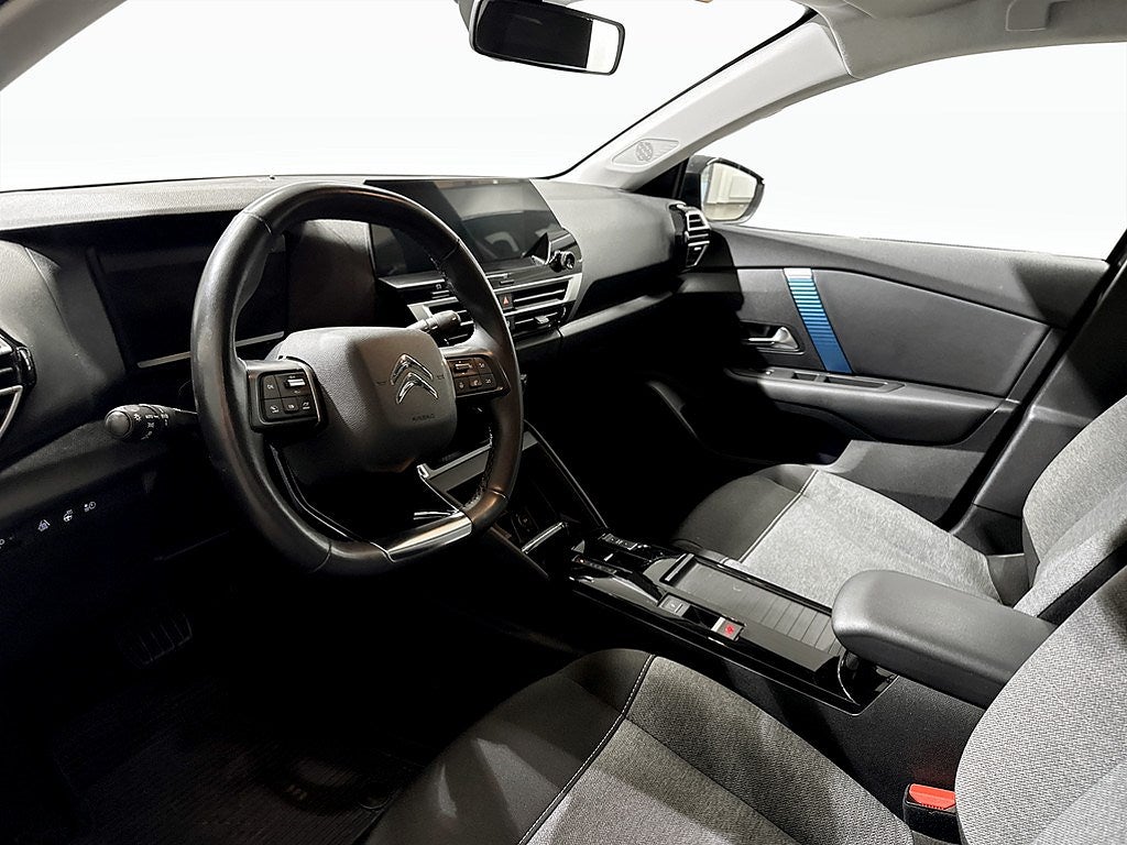 Bild på Citroën e-C4 Feel 50kWh 136hk Aut - CARPLAY, RATTVÄRME