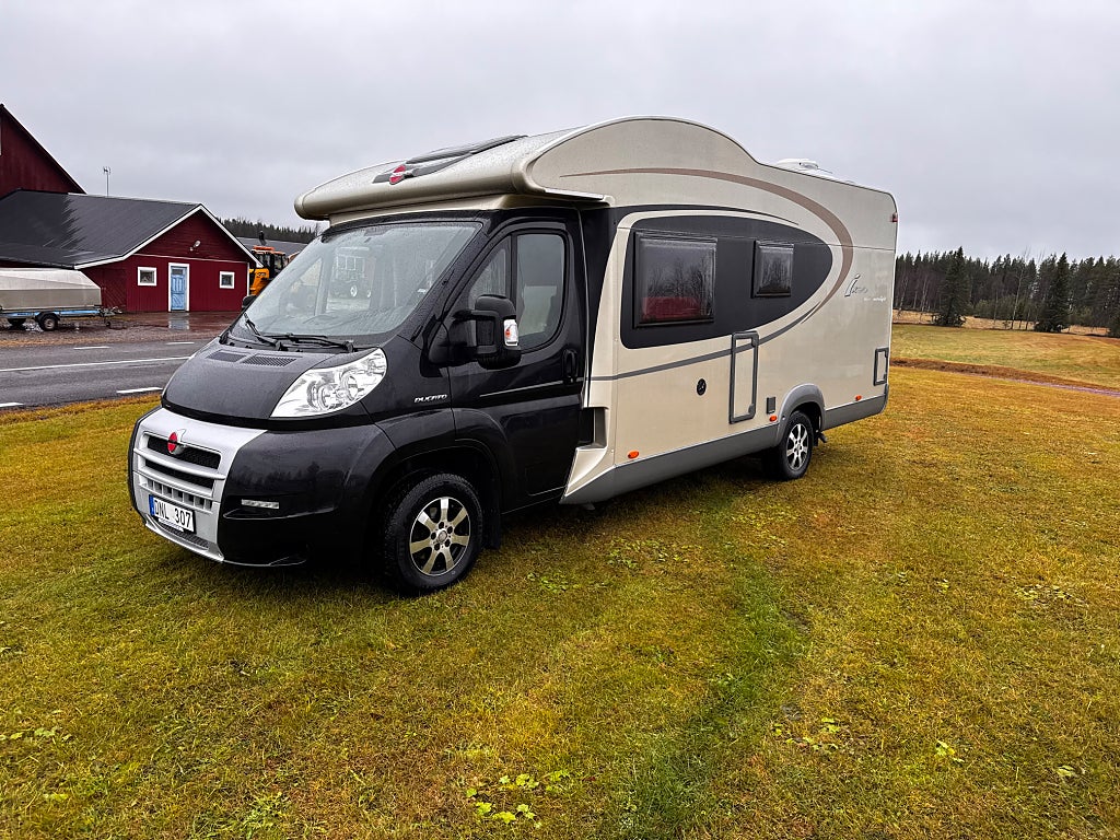 Bürstner Ixeo 695 2.3 Multijet moonlight edition  Taksäng 