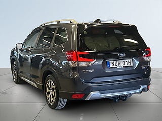 Subaru Forester e-Boxer XFuel Lineartronic MOMS/1-Ägare/Drag/S&V-Däck