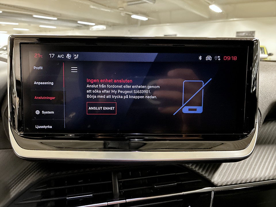 Bild på Peugeot 2008 Allure 1.2 PT 130hk B-KAMERA CARPLAY