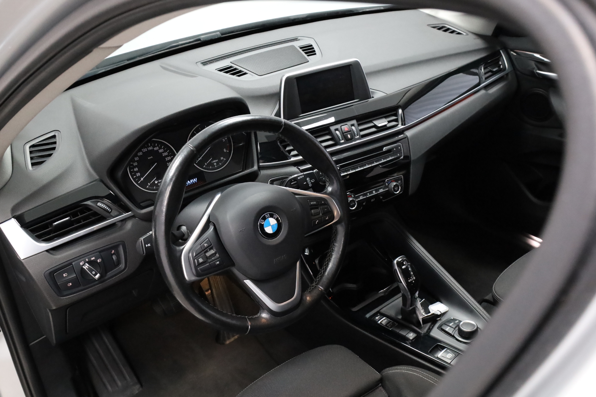 BMW X1 2018, kuva 6/10