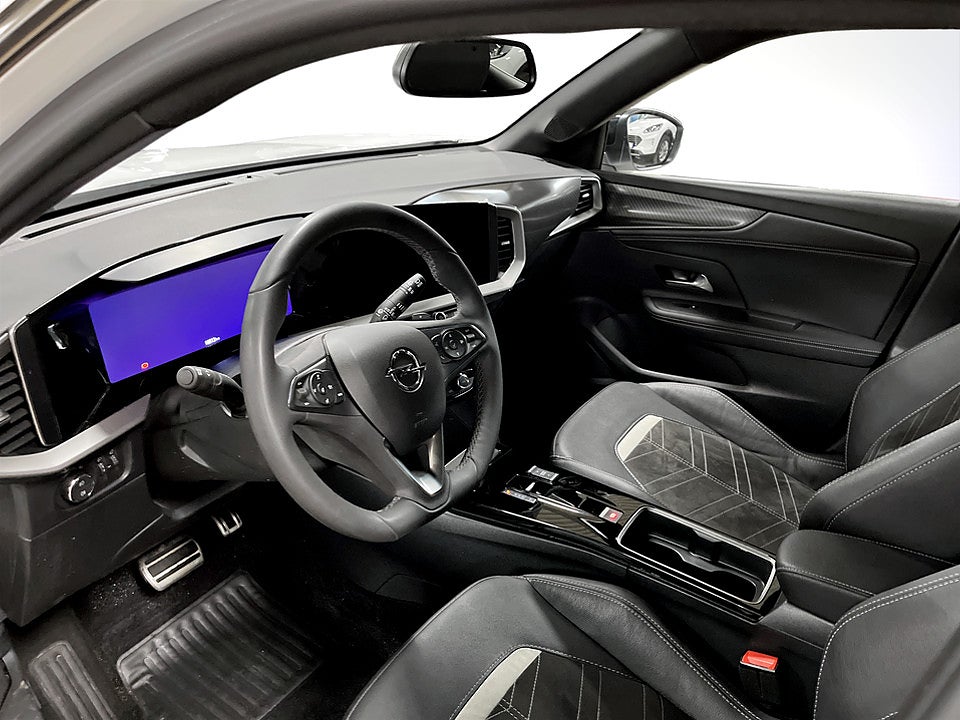 Bild på Opel Mokka Ultimate 1.2 Turbo 130hk Aut B-KAMERA ALCANTARA