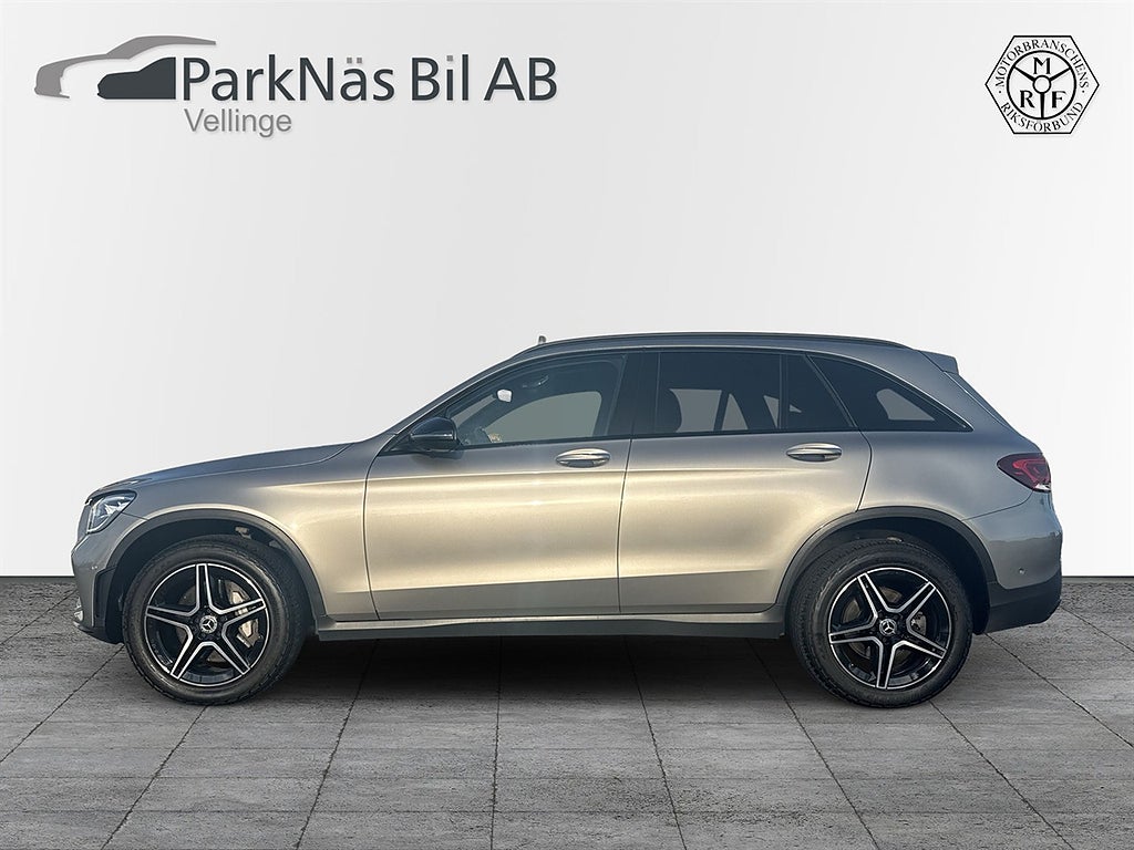 Mercedes-Benz GLC 300 de 4M AMG NIGHT PANO DRAG