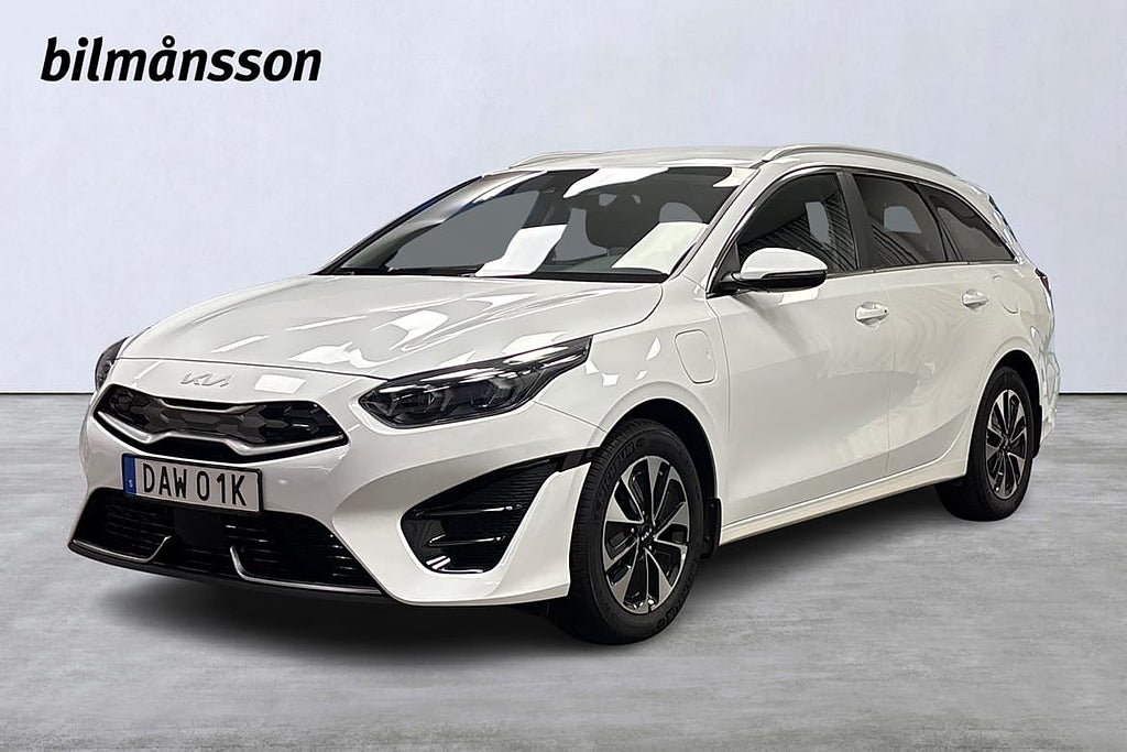 Kia Ceed PHEV Action