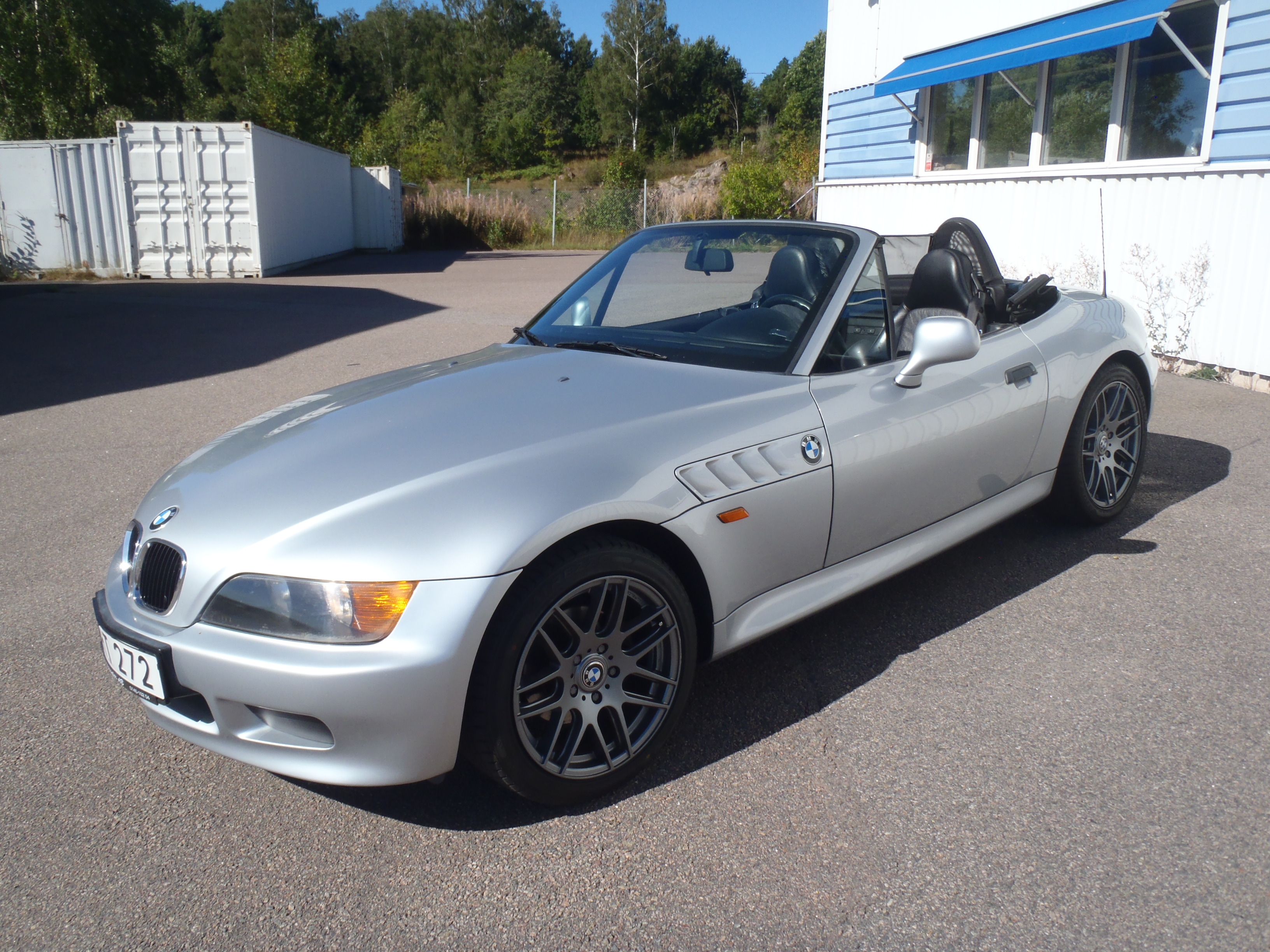 BMW Z3 1.8 Roadster 115hk, Sv-såld 1998, kuva 2/40