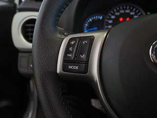 Halvkombi Toyota Yaris 15 av 20