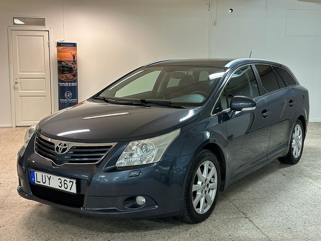 Toyota Avensis Kombi 2.2 D-CAT Premium I Panorama I NAVI 