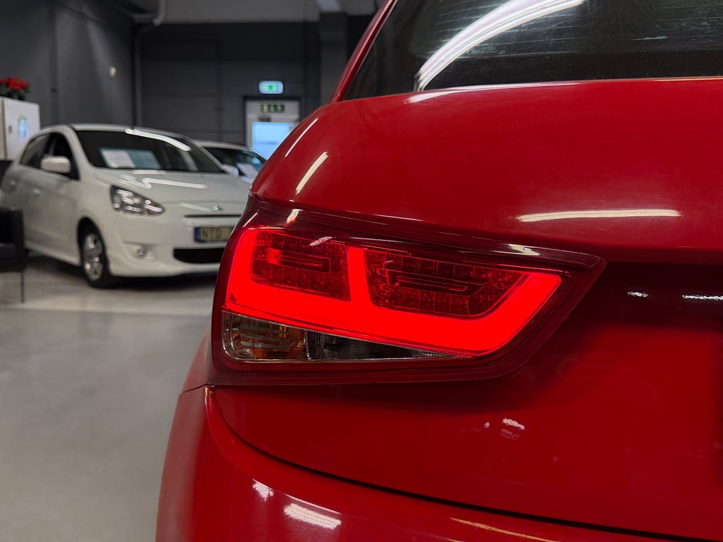 Audi A1 2013 - miniatyr 10