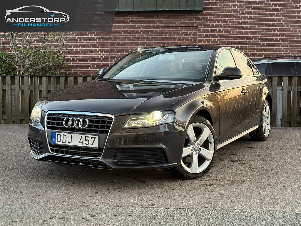 Audi A4 Sedan 2.0 TDI / 2 ägare / BÖR SES / P-Sensorer / Euro 5