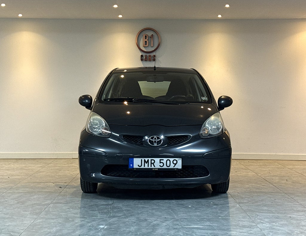 Toyota Aygo 5-dörrar 1.0 VVT-i MultiMode NYBESIKTIGAD AC S+V