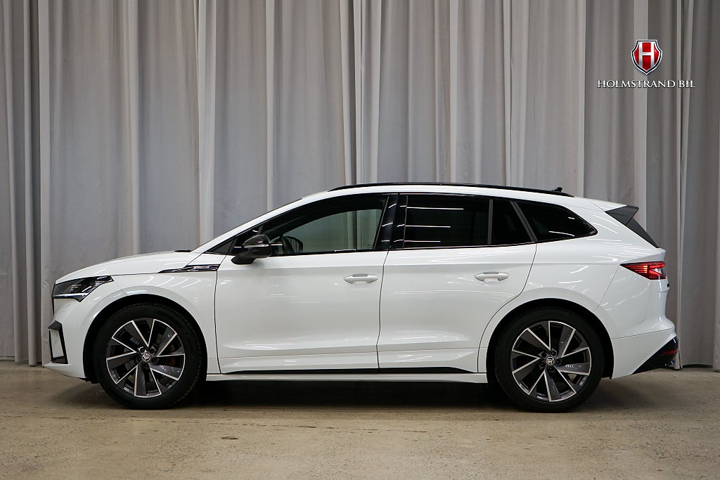 Skoda Enyaq iV 80 iV80 Sportline Pano Drag 360 Värme Rattvärme MOMS