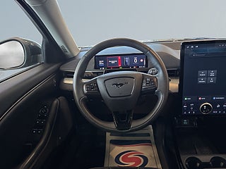Ford Mustang Mach-E Standard Range S&V-hjul/Navi/Carplay/A.d Fart/B&O/360 – bild 9
