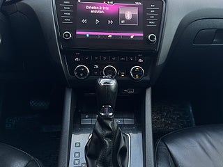 Skoda Octavia Kombi 1.5 TSI SoV-Däck/Kamera/P-sens/Skinn/Lågskatt – bild 11