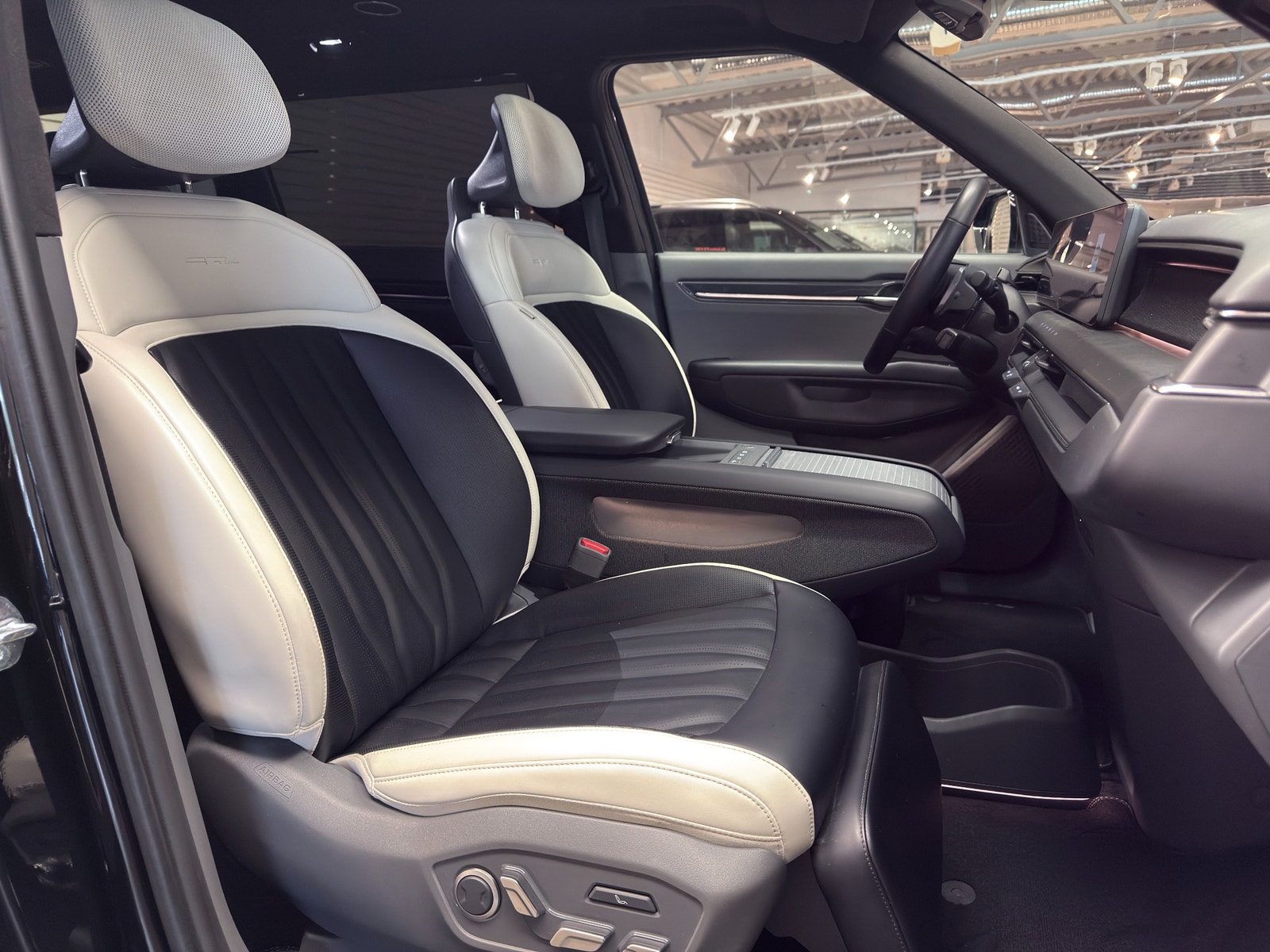 Kia EV9 AWD GT-Line 6-sits | Drag | Se utrustning 2024 - miniatyr 15