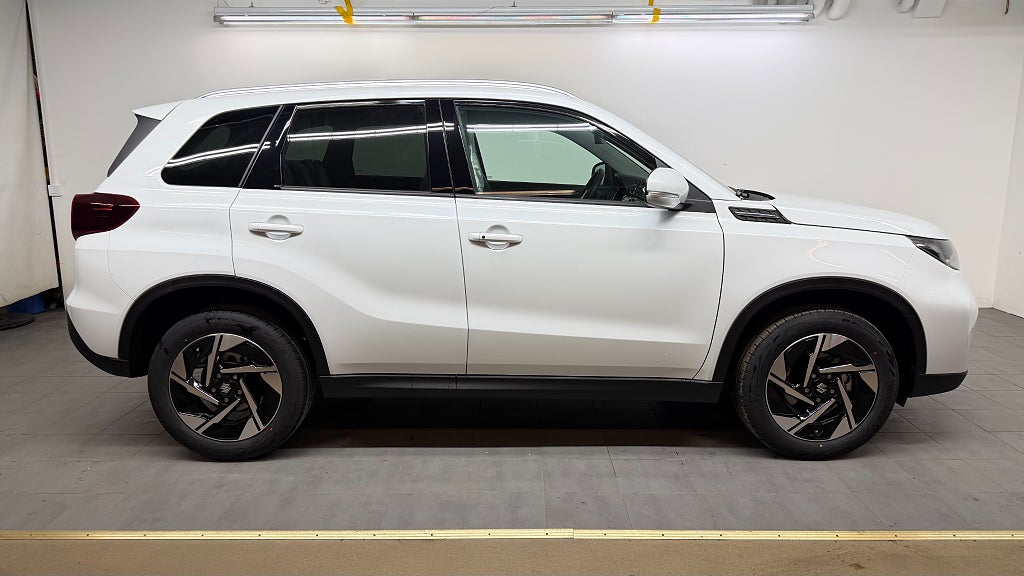 Suzuki Vitara 1,4 110 hk Select Hybrid Automat Kampanjpris