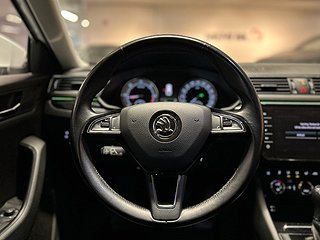 Skoda Superb Kombi 2.0 TDI 4x4 Business L&K Kamera & Värmare