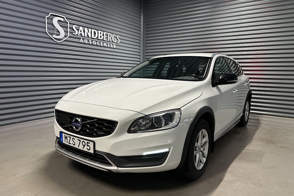 Volvo V60 Cross Country D4 Momentum Värmare Drag Euro 6