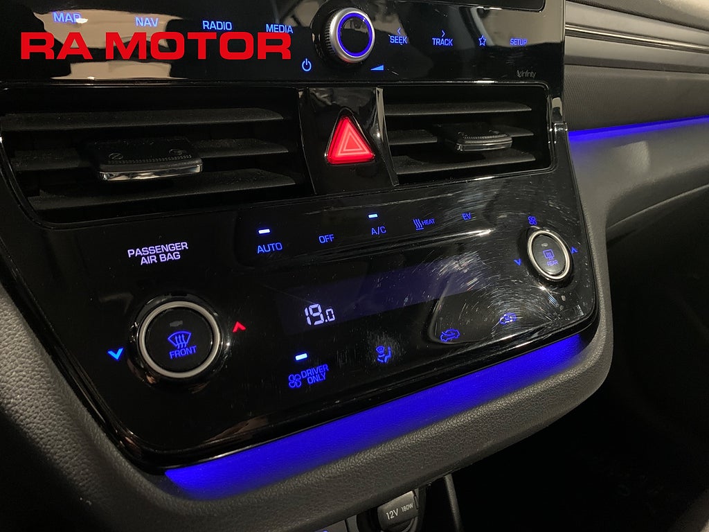 Hyundai IONIQ Electric 38.3 kWh Premium Plus | Navi | Infinty | B-Kam