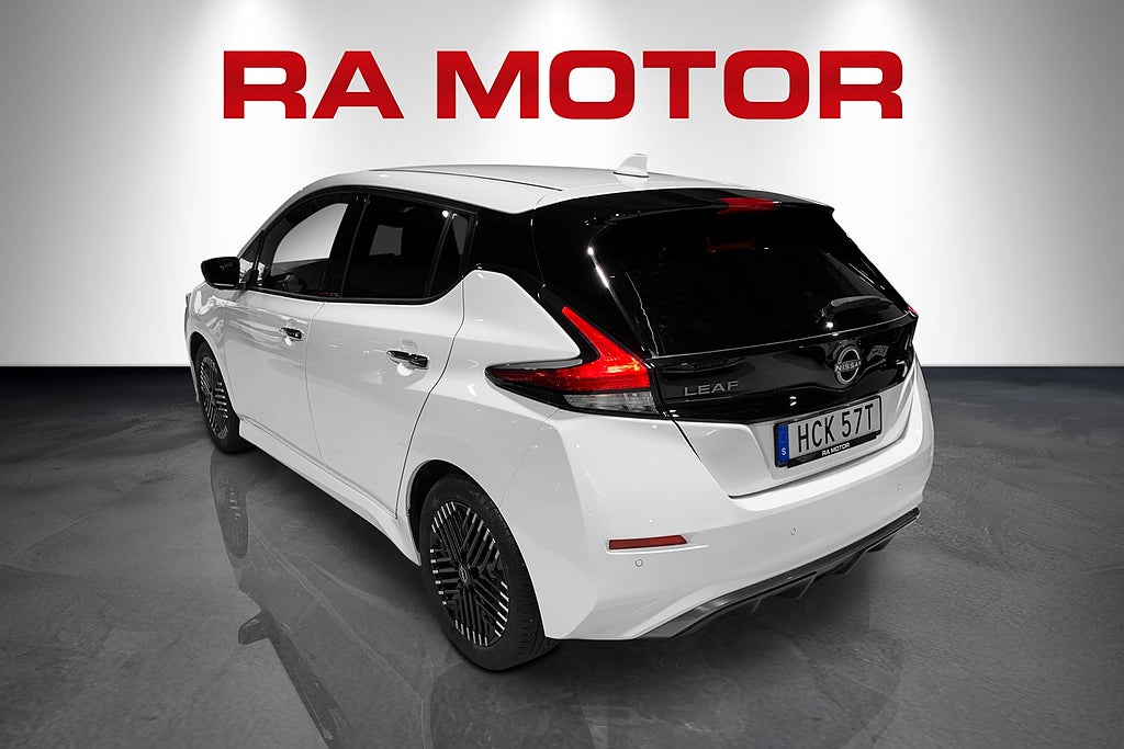 Nissan Leaf N-Connecta|40kWh|Värmepump|360 kamera