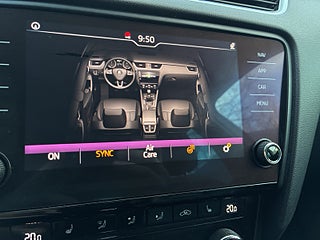Skoda Octavia Kombi 1.5 TSI SoV-Däck/Kamera/P-sens/Skinn/Lågskatt – bild 19