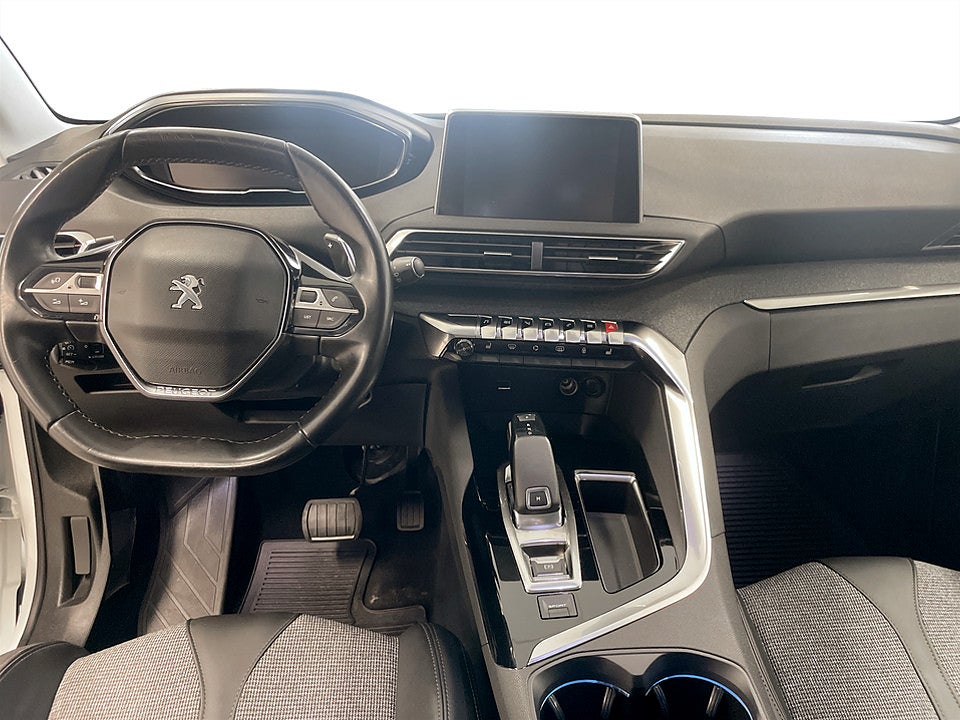 Bild på Peugeot 3008 Allure 1.2 PT 130hk Aut P-SENSORER
