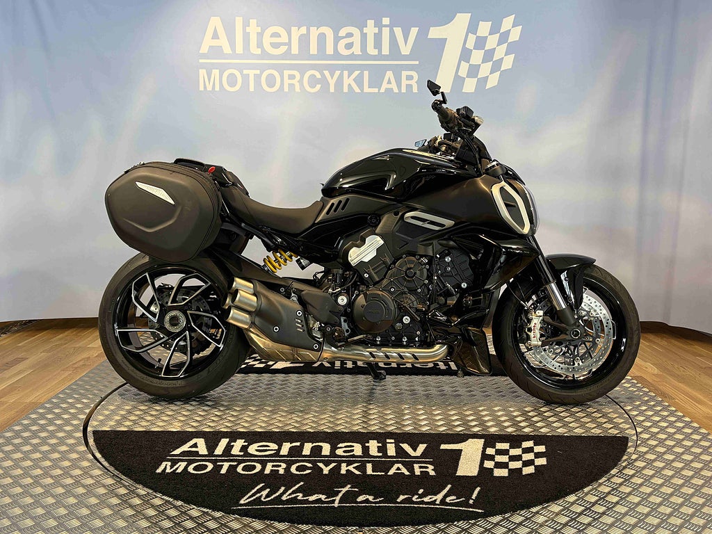 Ducati DIAVEL V4