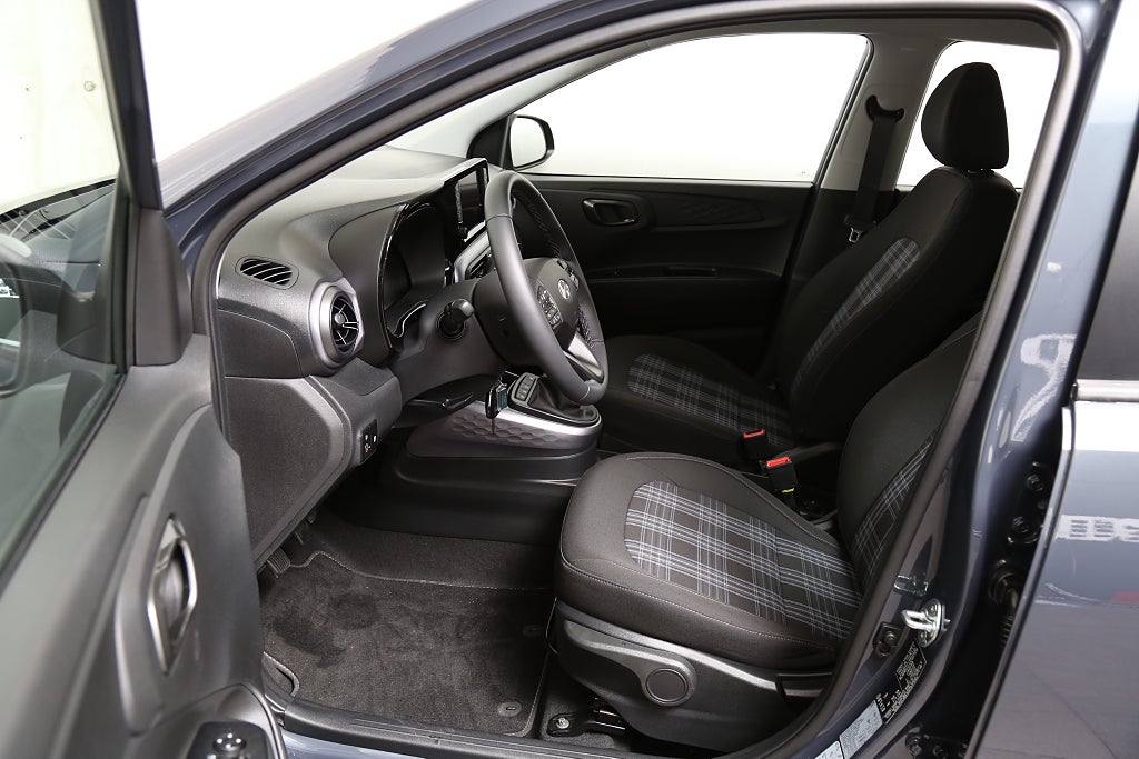 Hyundai i10 1.0 MPi Advanced Kamera Navi fd. demobil 2025