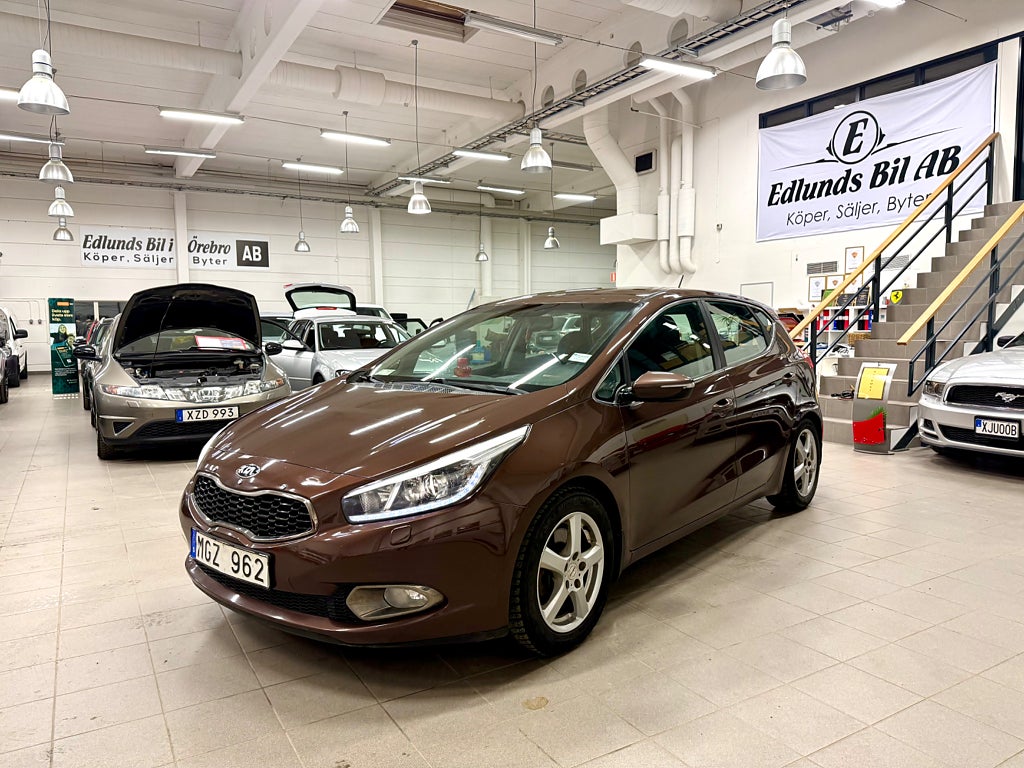 Kia Ceed cee'd 1.6 CRDi EX Comfort Euro 5 Automat (Drag)