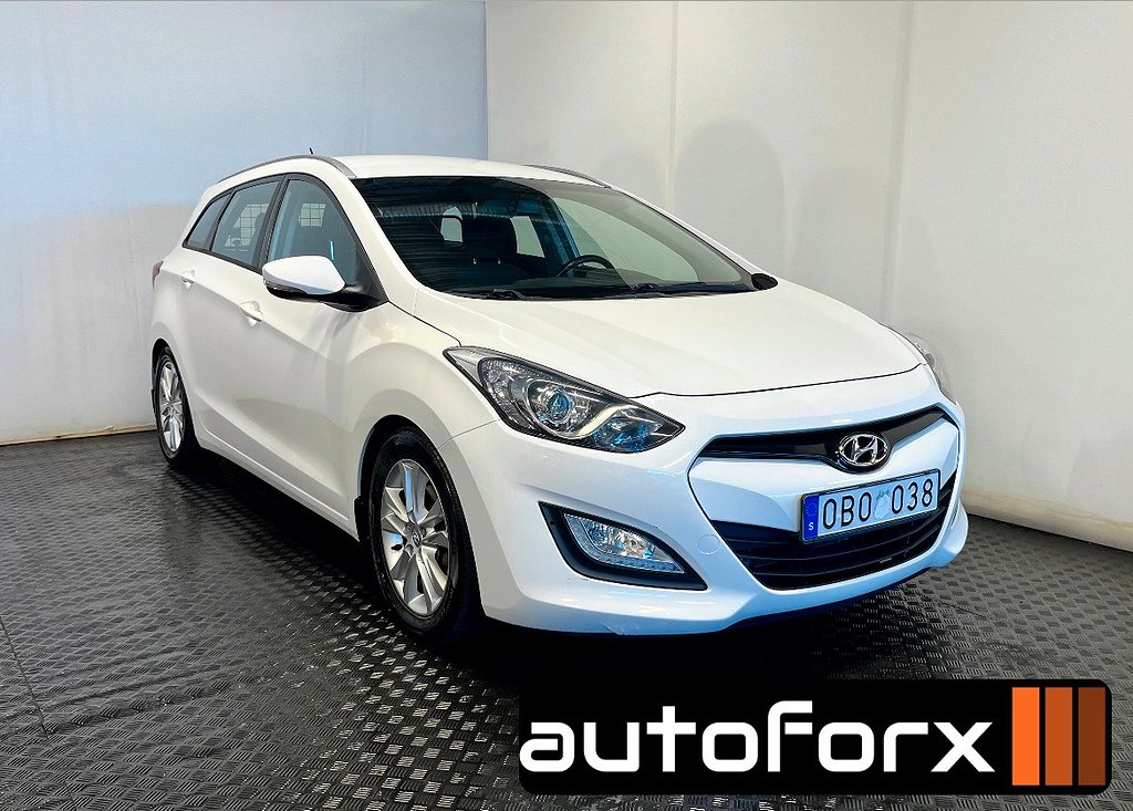 Hyundai i30 KOMBI 1.6 CRDi 110HK DRAG BLUETOOTH NYBESIKTIGAD