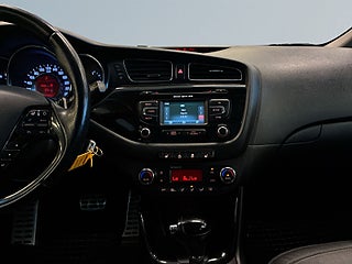Kia Ceed cee’d_sw 1.6 EX Comfort Dragkrok/Värmare/Psens/Sov-däck – bild 11